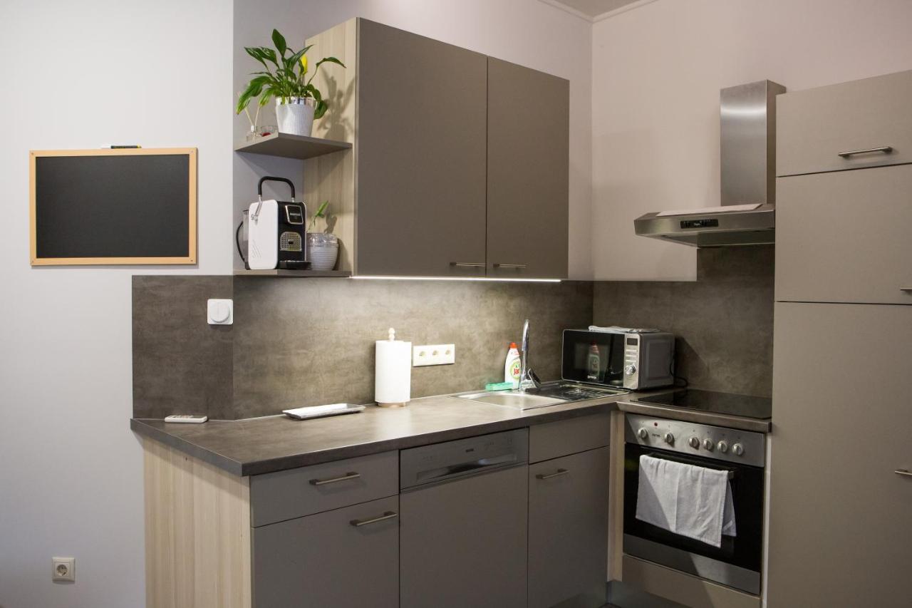 Kikelet Apartman Apartment Szombathely Ngoại thất bức ảnh