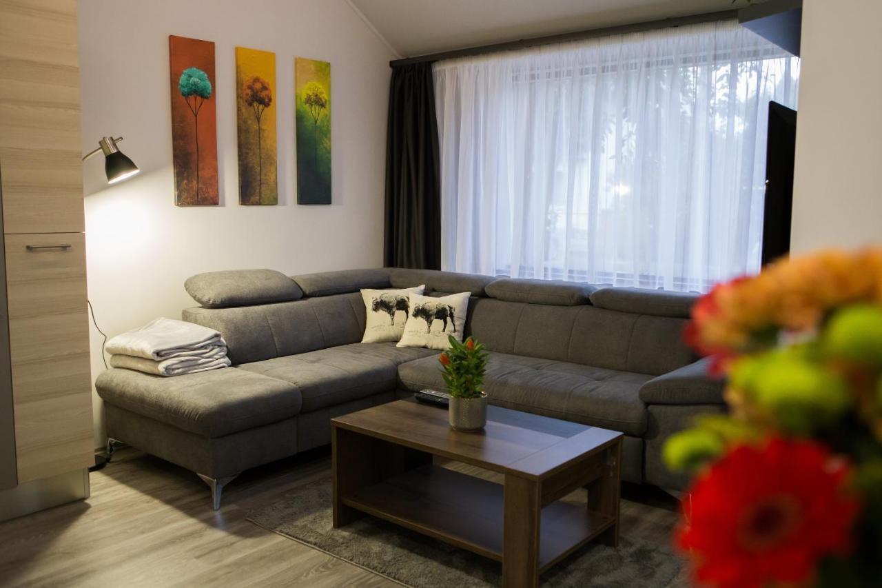 Kikelet Apartman Apartment Szombathely Ngoại thất bức ảnh