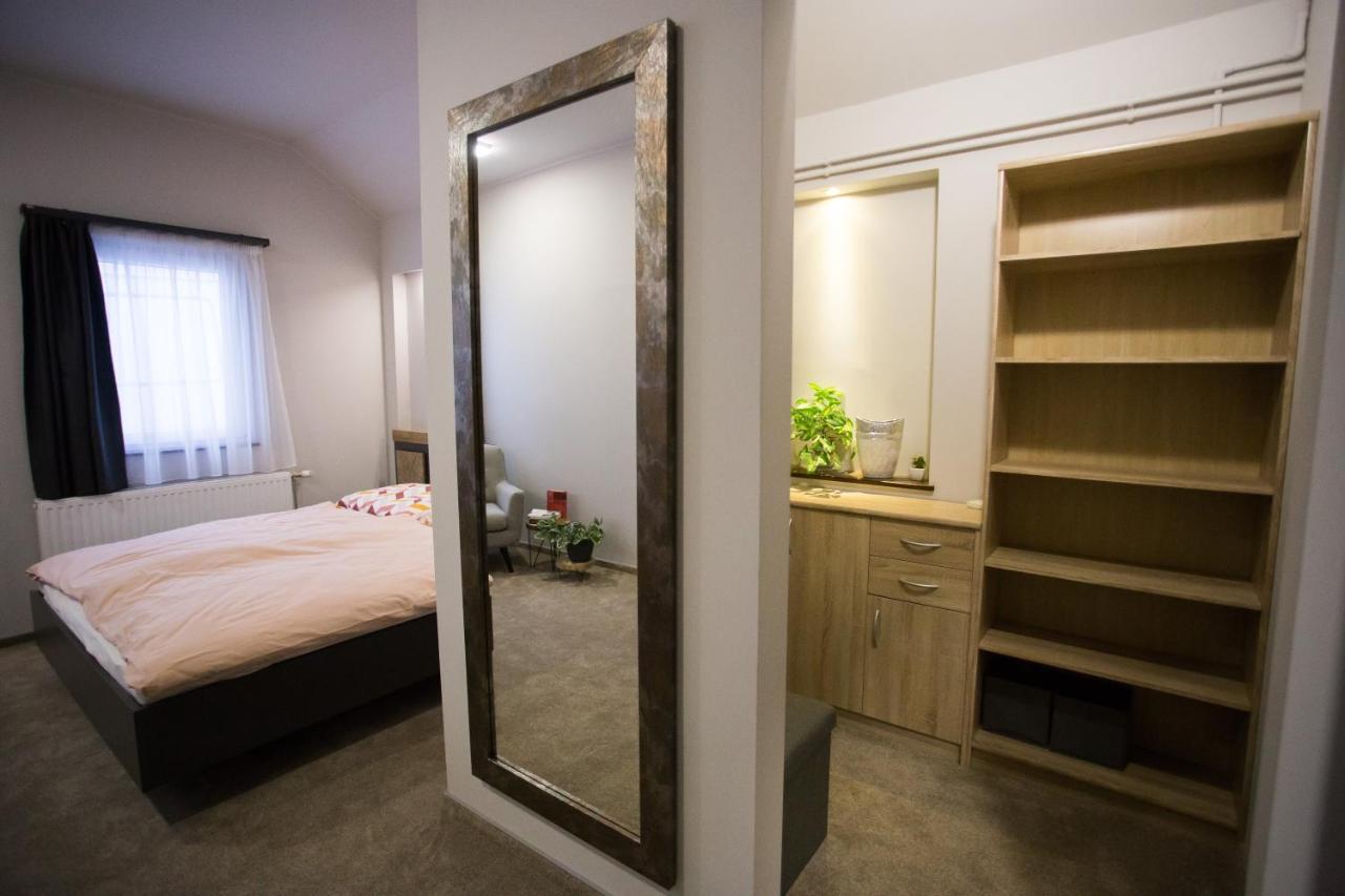 Kikelet Apartman Apartment Szombathely Ngoại thất bức ảnh